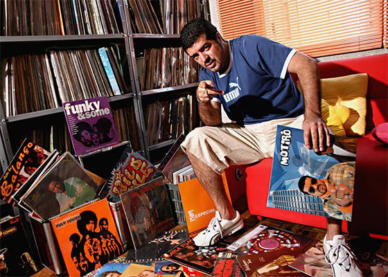 Coleção de vinis do DJ Hum